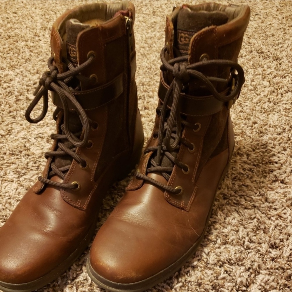 Kelsey ugg boot
